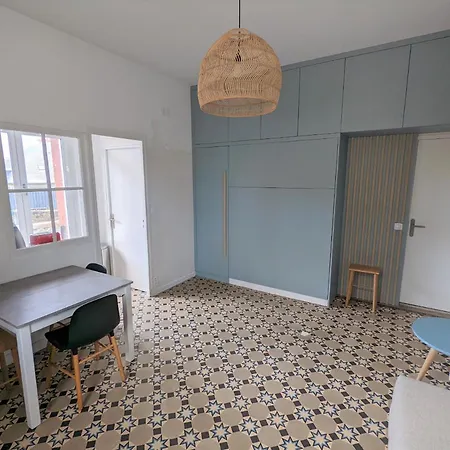 Studio Renove Au Coeur De Proche Mer